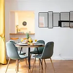 Le Louvre - La Seine Private Apartment